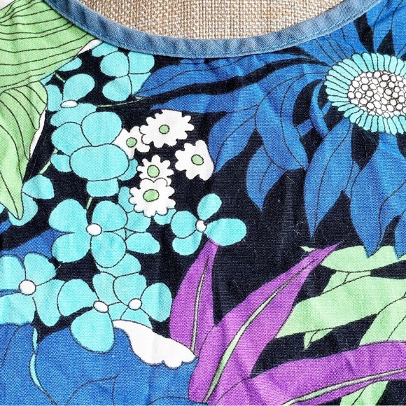 Blue Floral Vintage Pinafore Apron - Picture 16 of 17